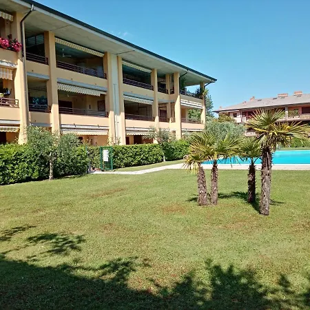 Sunflower - Trilocale Con Piscina, Terrazza E Wifi * סירמיונה