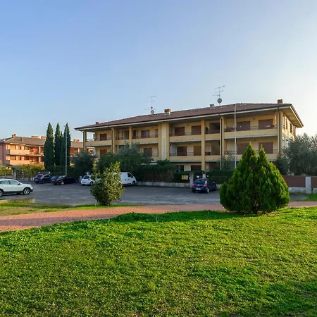 Sunflower - Trilocale Con Piscina, Terrazza E Wifi Appartamento Sirmione